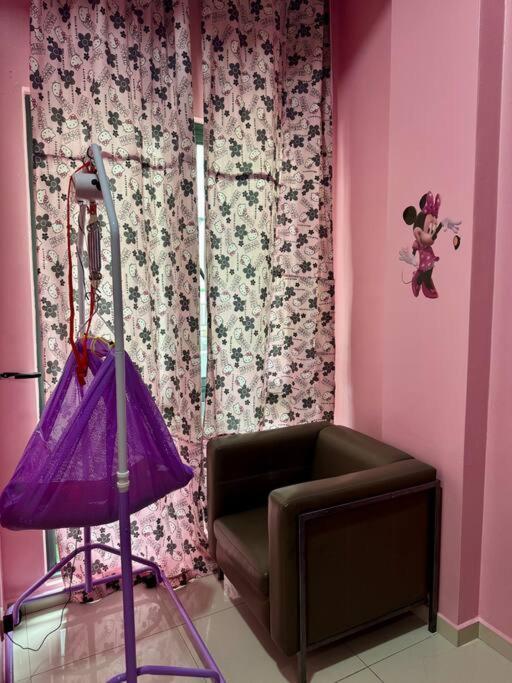 Hello Kitty Homestay - Cameron Highlands - Spacious Studio - Perfect For Families - Sleeps 4 And Baby Tanah Rata Exteriör bild