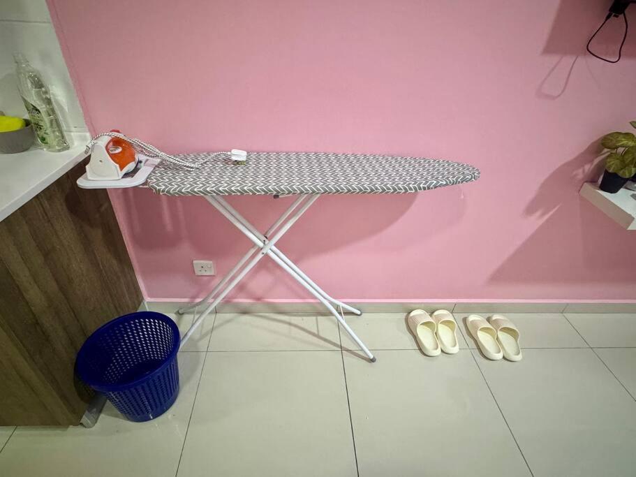 Hello Kitty Homestay - Cameron Highlands - Spacious Studio - Perfect For Families - Sleeps 4 And Baby Tanah Rata Exteriör bild